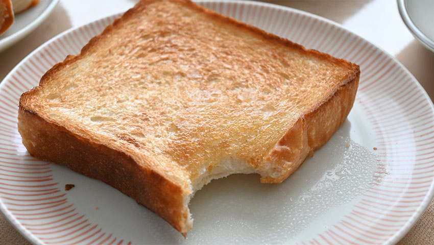 食べかけのパン